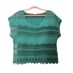 Kirra knitted shirt size medium